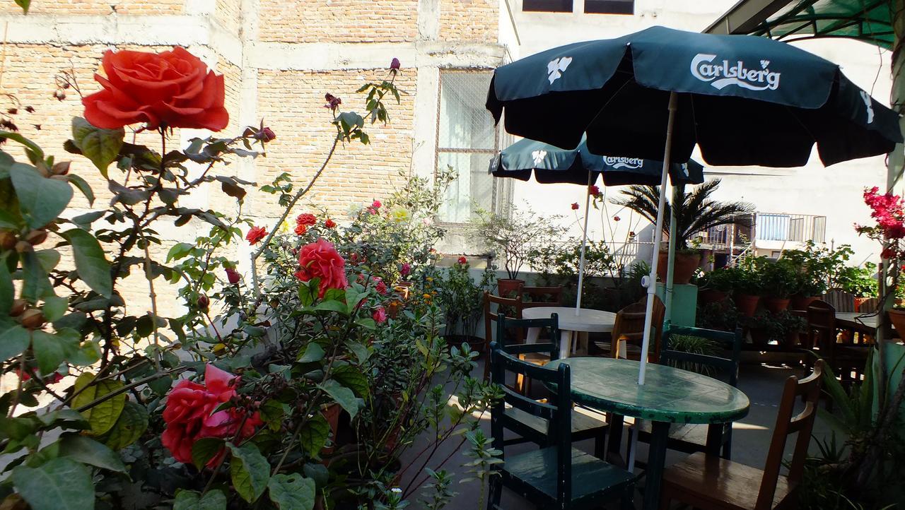 Hotel Dolphin Kathmandu Luaran gambar
