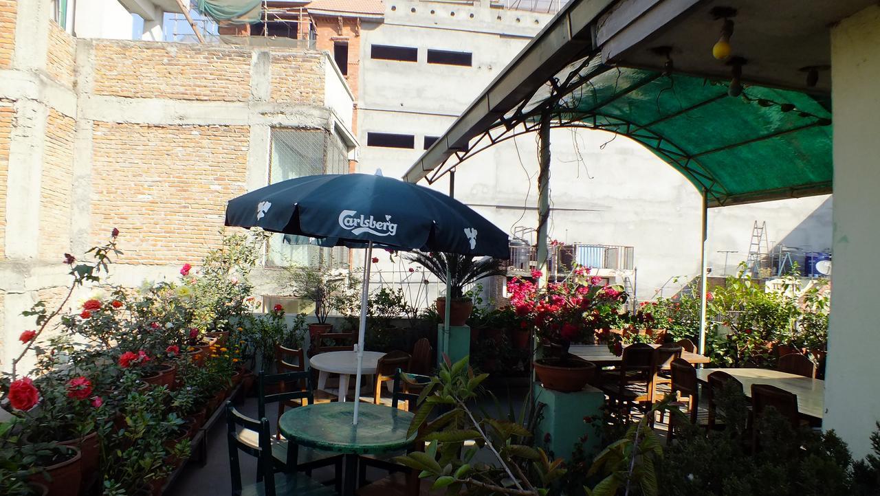 Hotel Dolphin Kathmandu Luaran gambar