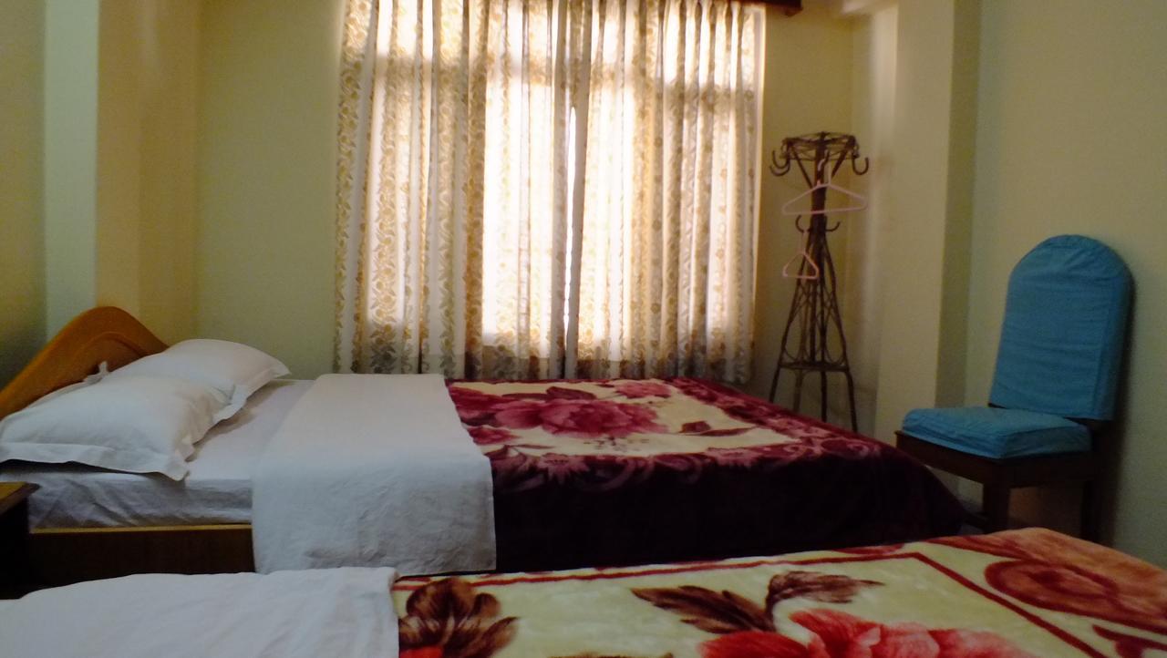 Hotel Dolphin Kathmandu Luaran gambar