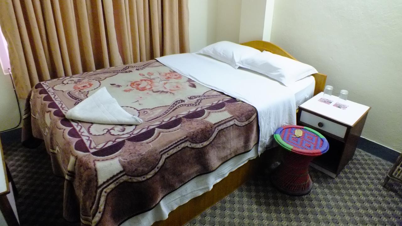 Hotel Dolphin Kathmandu Luaran gambar