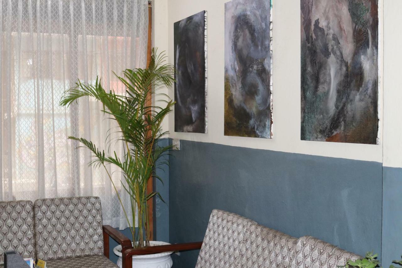 Hotel Dolphin Kathmandu Luaran gambar